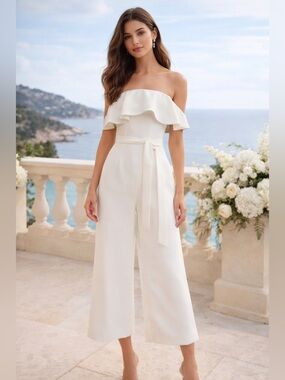 Aritzia Babaton White Off Shoulder Jumpsuit Wide Leg Size 0 NWT